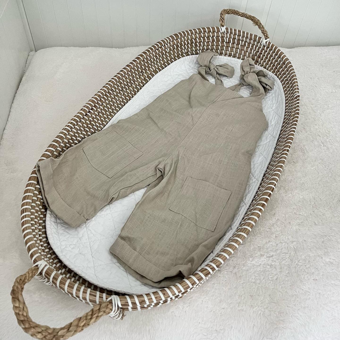 Yukio's Jumsuit Beige 6-12m