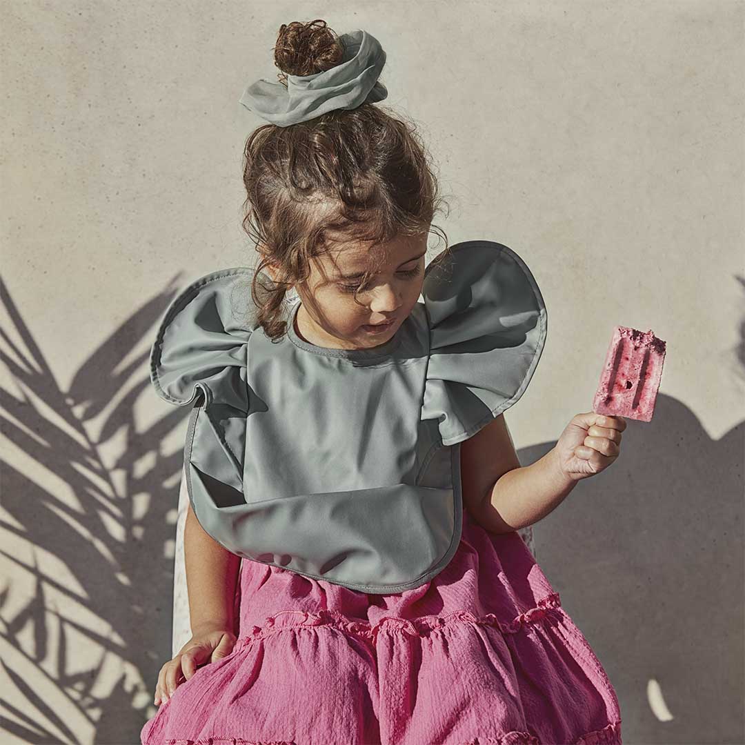 Elodie Details -Baby Bib -Deco Turquoise (باللغة الإنجليزية)