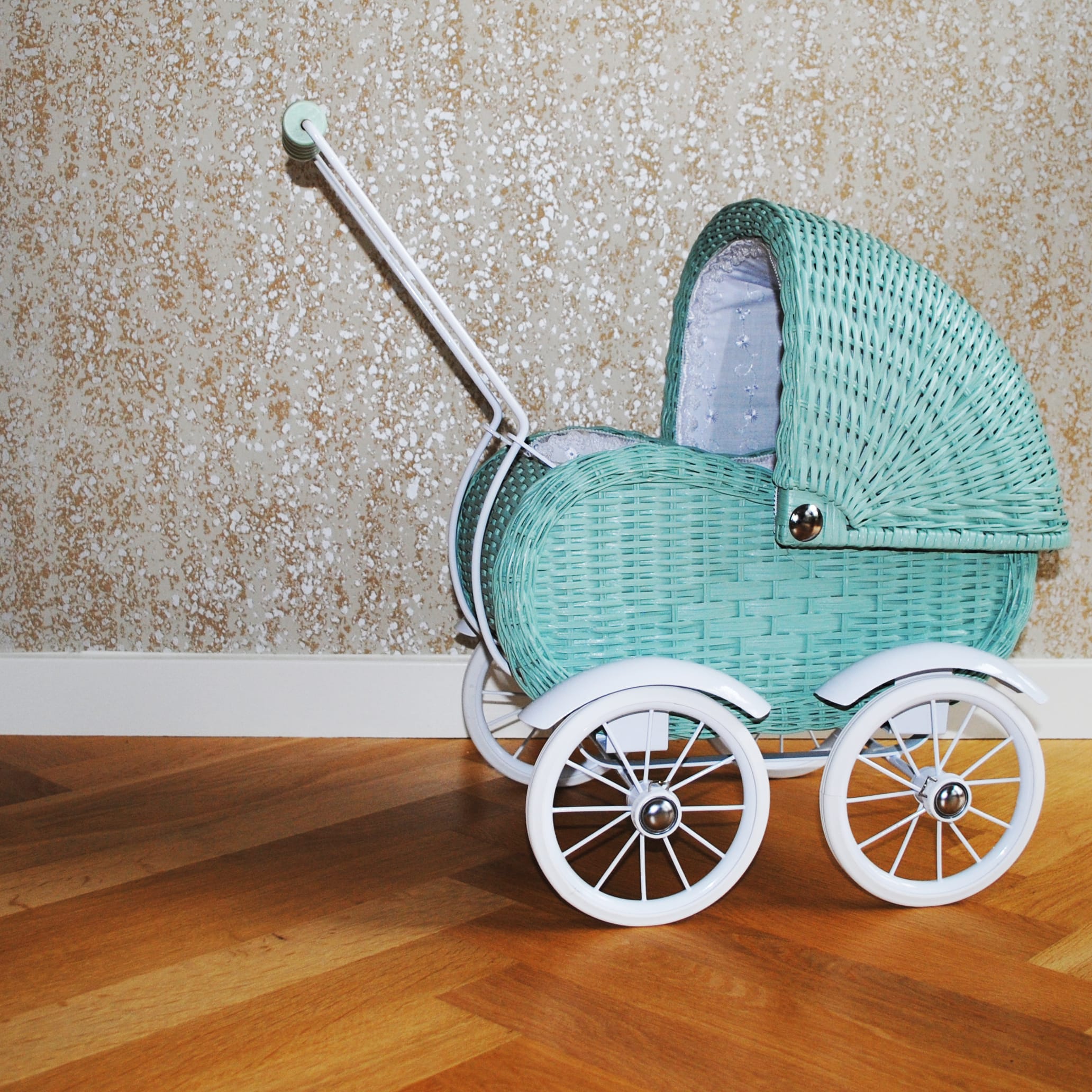 Legler cheap wicker pram