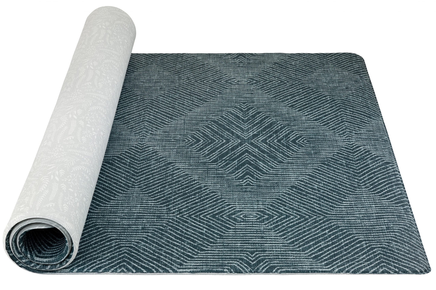 Totter + Tumble -The Wanderlust Playmat (باللغة الإنجليزية)