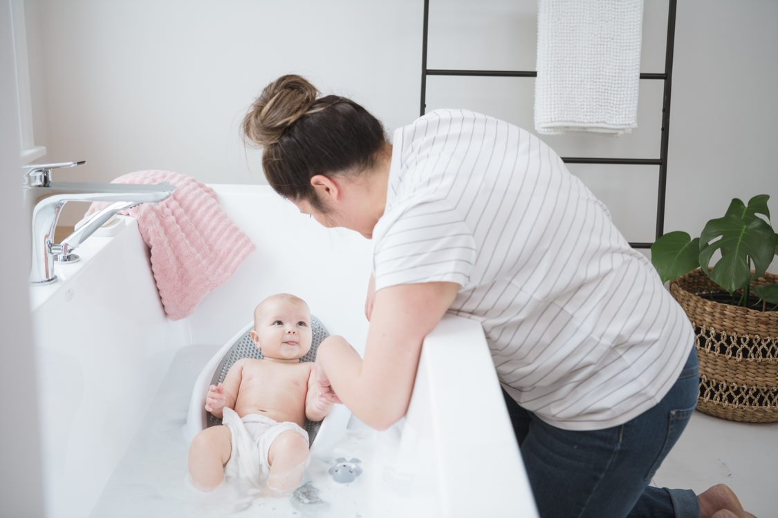 Angelcare - داعم حمام ناعم الملمس - رمادي