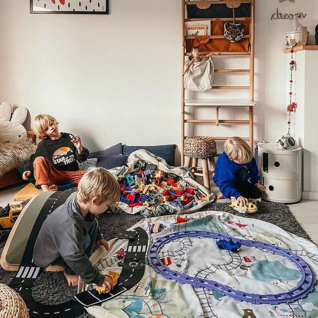 Play and Go - Playmat and Storage Bag - Train Map and Bear