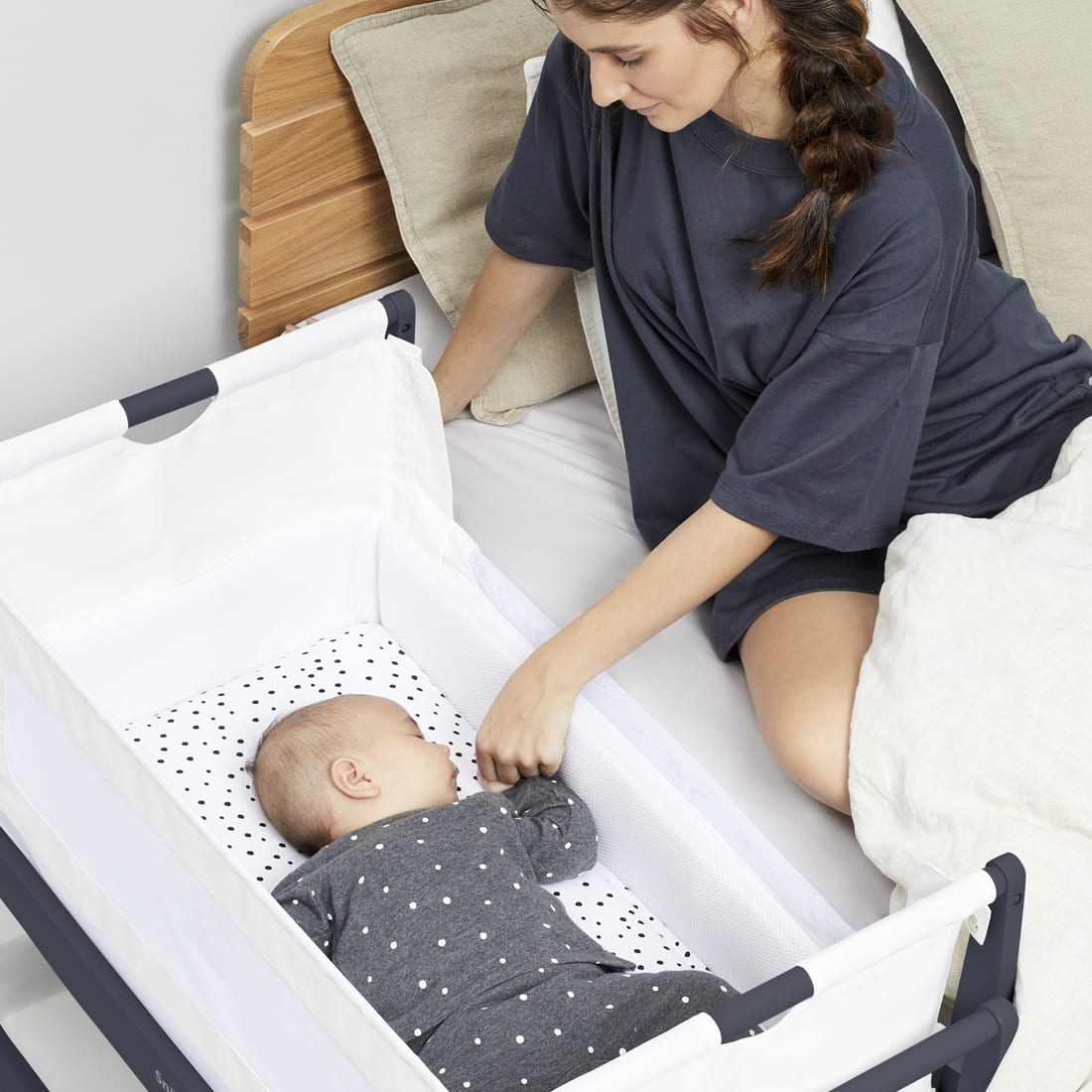 SnuzPod4 Bedside Crib - Navy