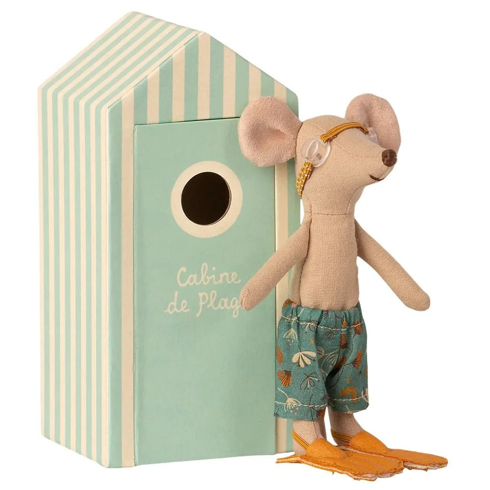 Beach Mice Big Brother In Cabin De Plage