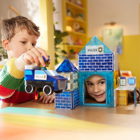 Police Station 35-Piece Magnetic Construction Set