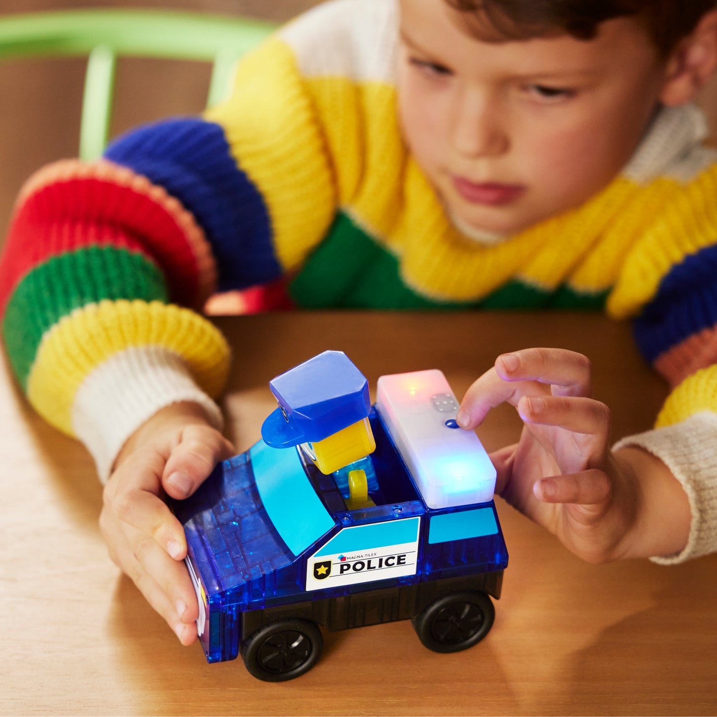 Police Station 35-Piece Magnetic Construction Set
