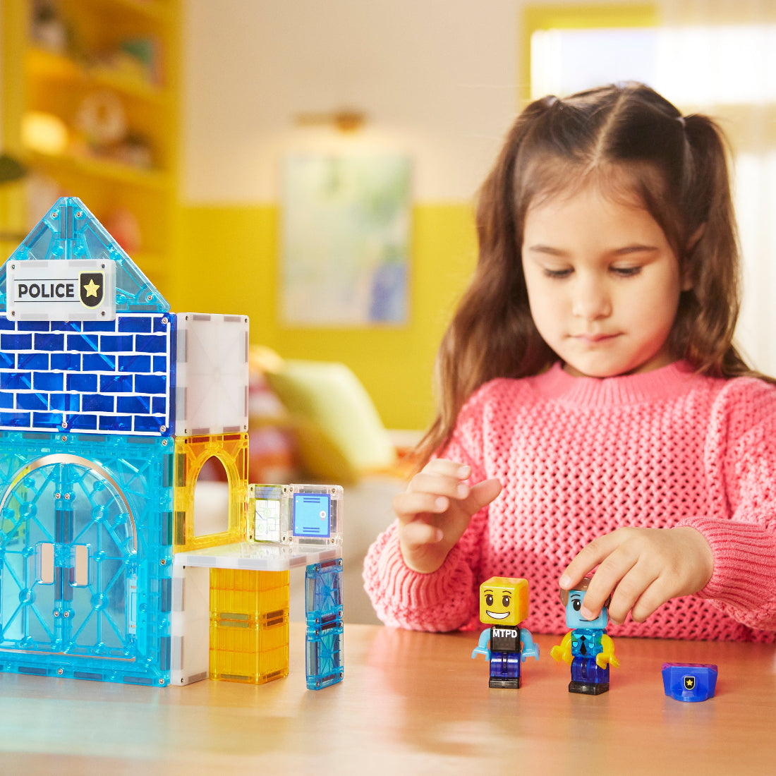 Police Station 35-Piece Magnetic Construction Set