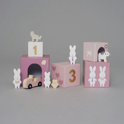 Stacking Cubes -Bunny
