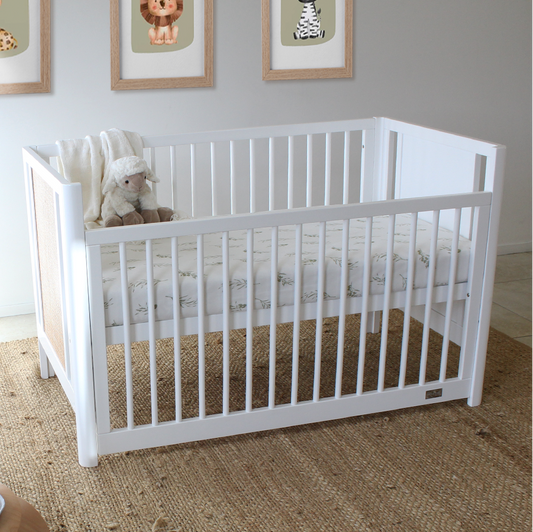 Aliya Cot - White/Natural