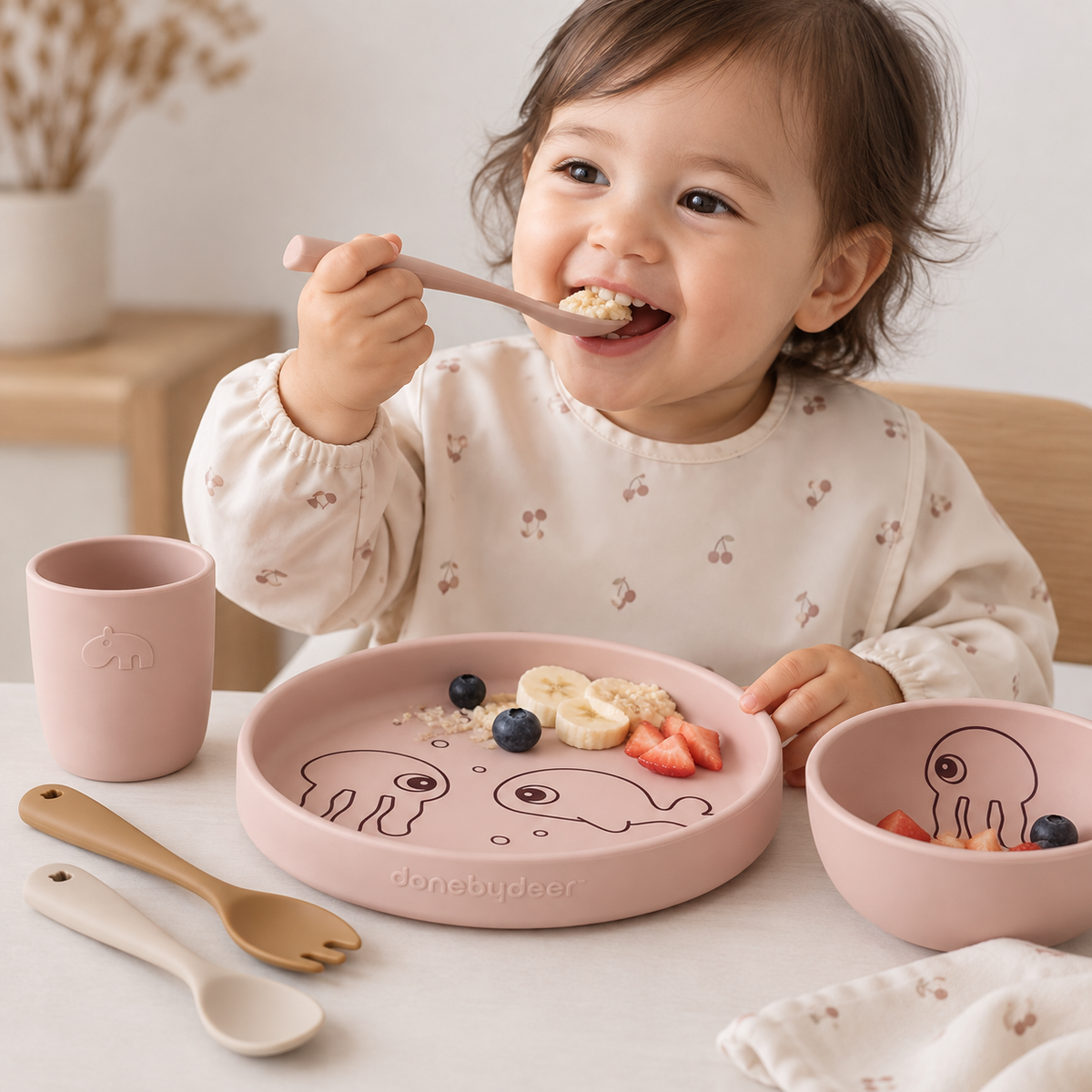 Little Mealtime Essentials Gift Set
