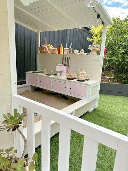 Cubby with Kitchen