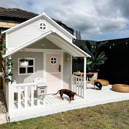 Cubby house