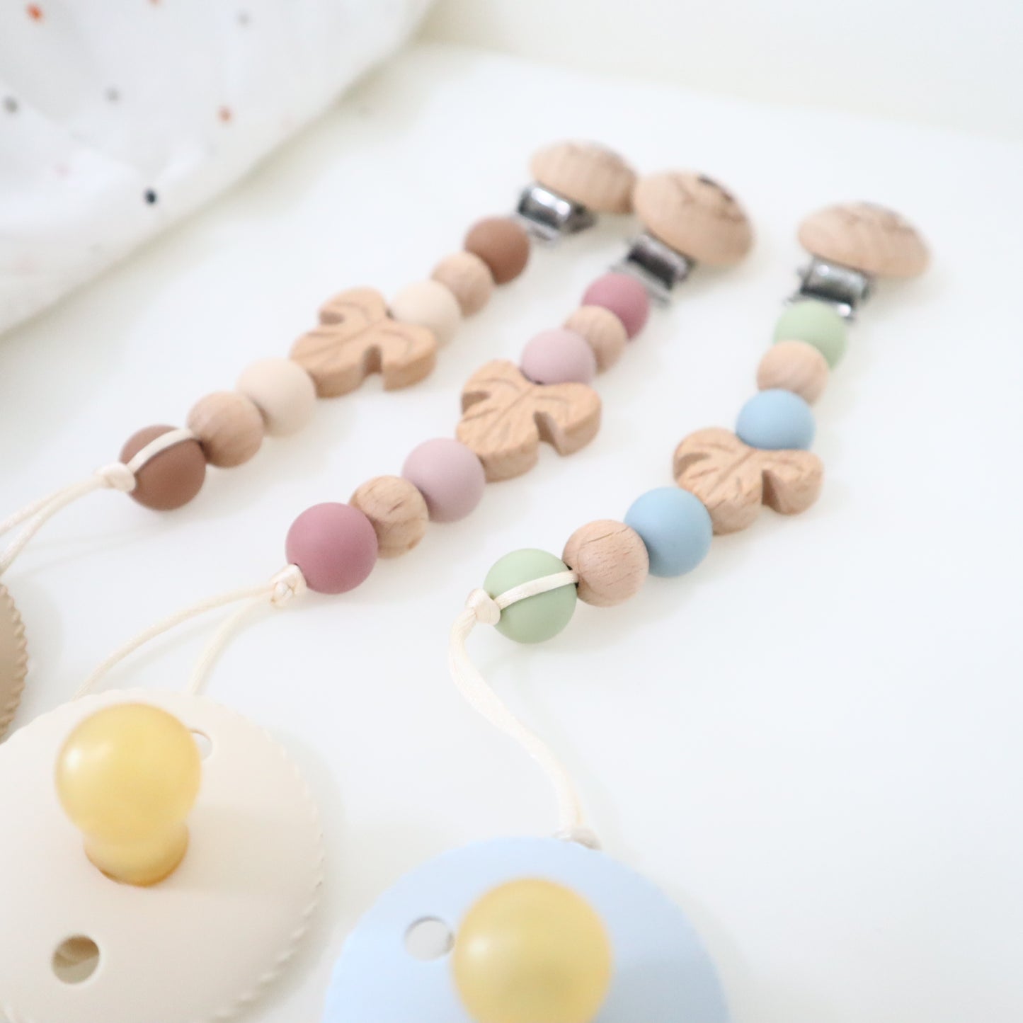 Autumn Pacifier Clip Pink