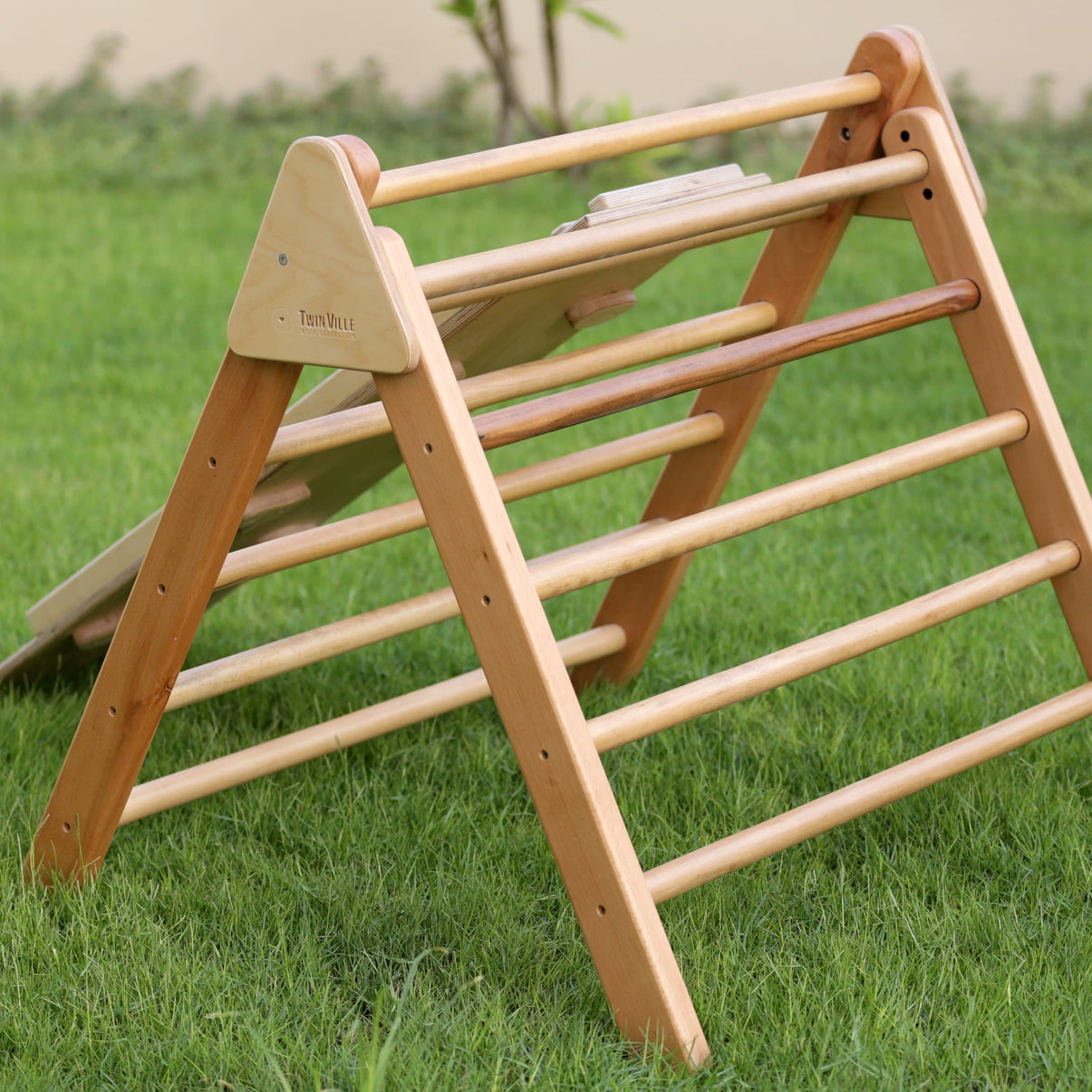 Pikler Triangle + Dual Sided Ramp  Natural