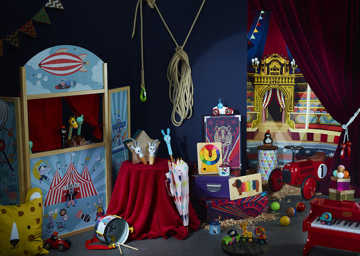 Wooden Circus Theater