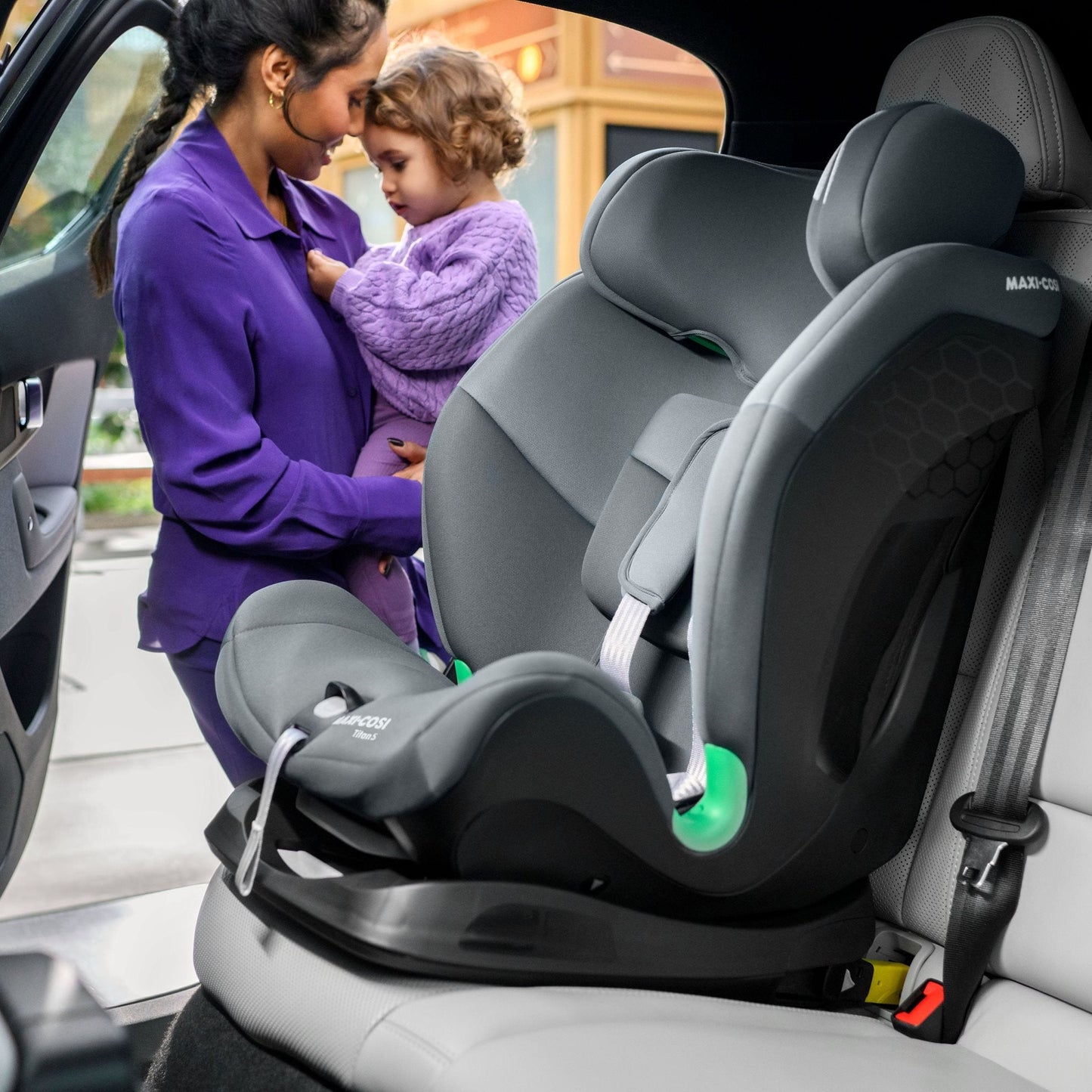 Maxi-Cosi Titan S Child Carseat - Tonal Graphite