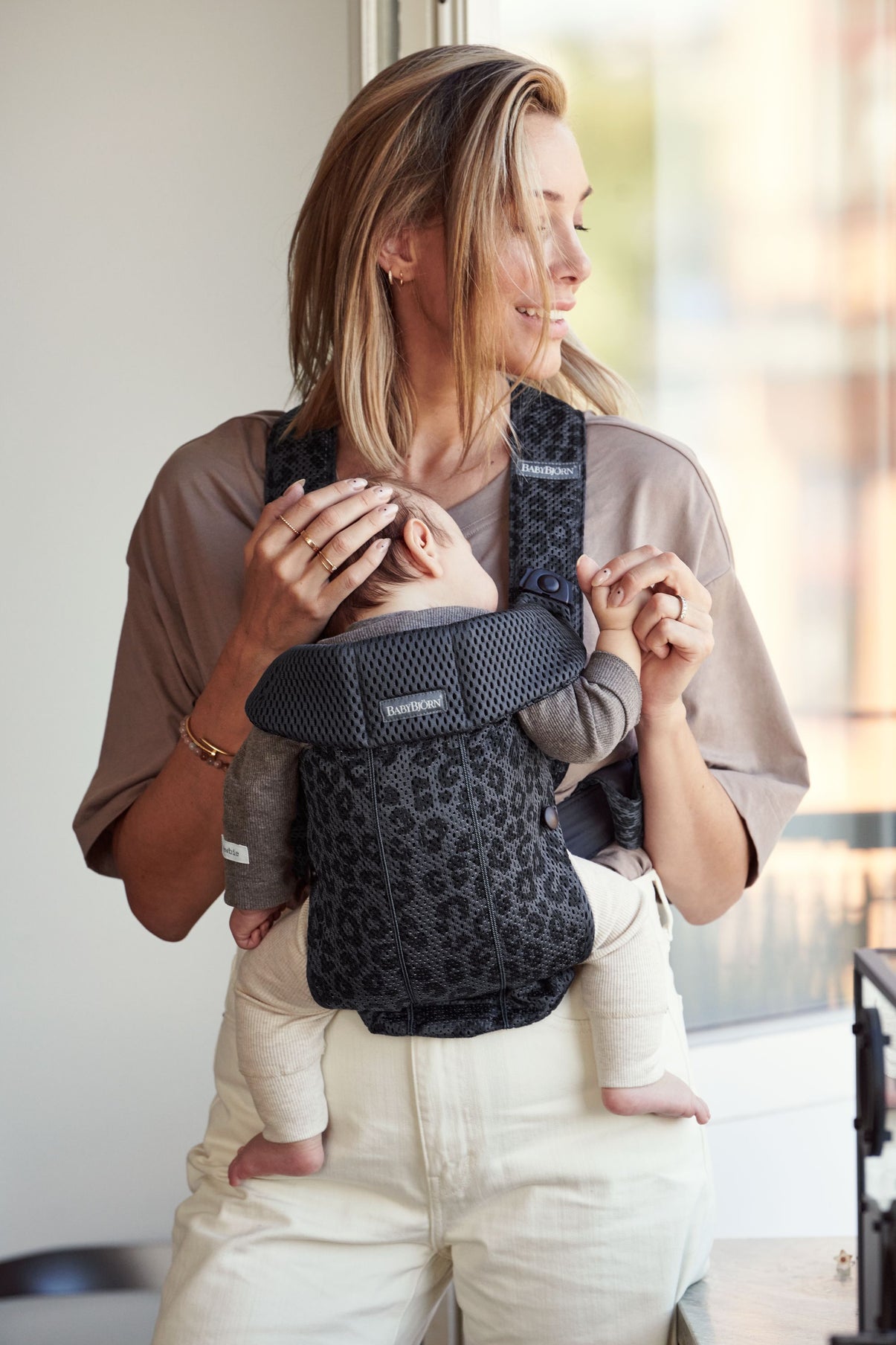 Baby Carrier Mini - Anthracite/Leopard, 3D Mesh