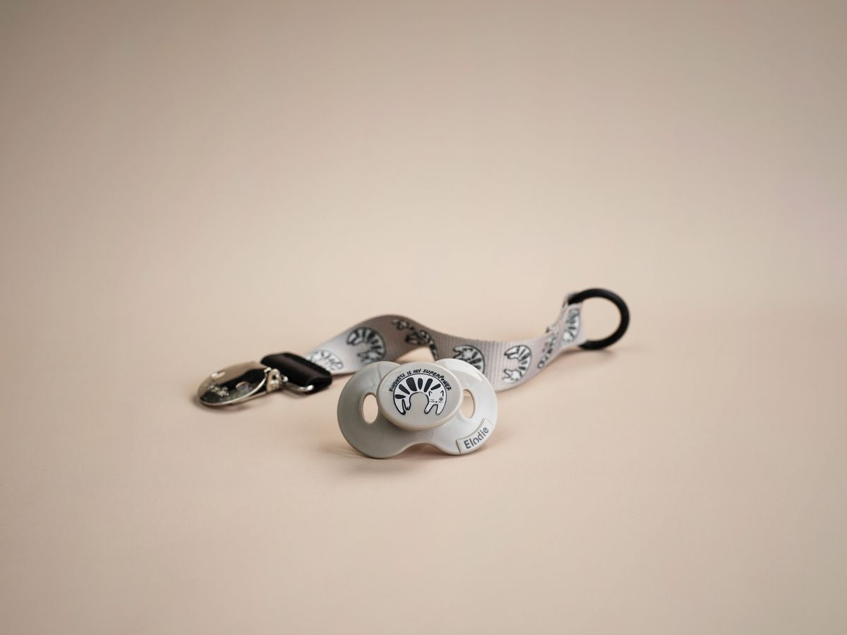 elodie details pacifier clip by Elli Junior Babywear Trading LLC
