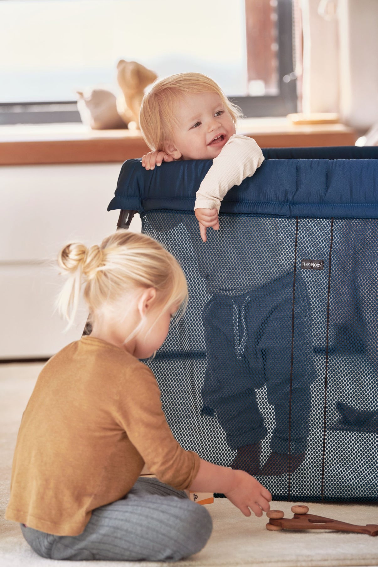 BabyBjörn - Travel Cot Light - Dark Blue