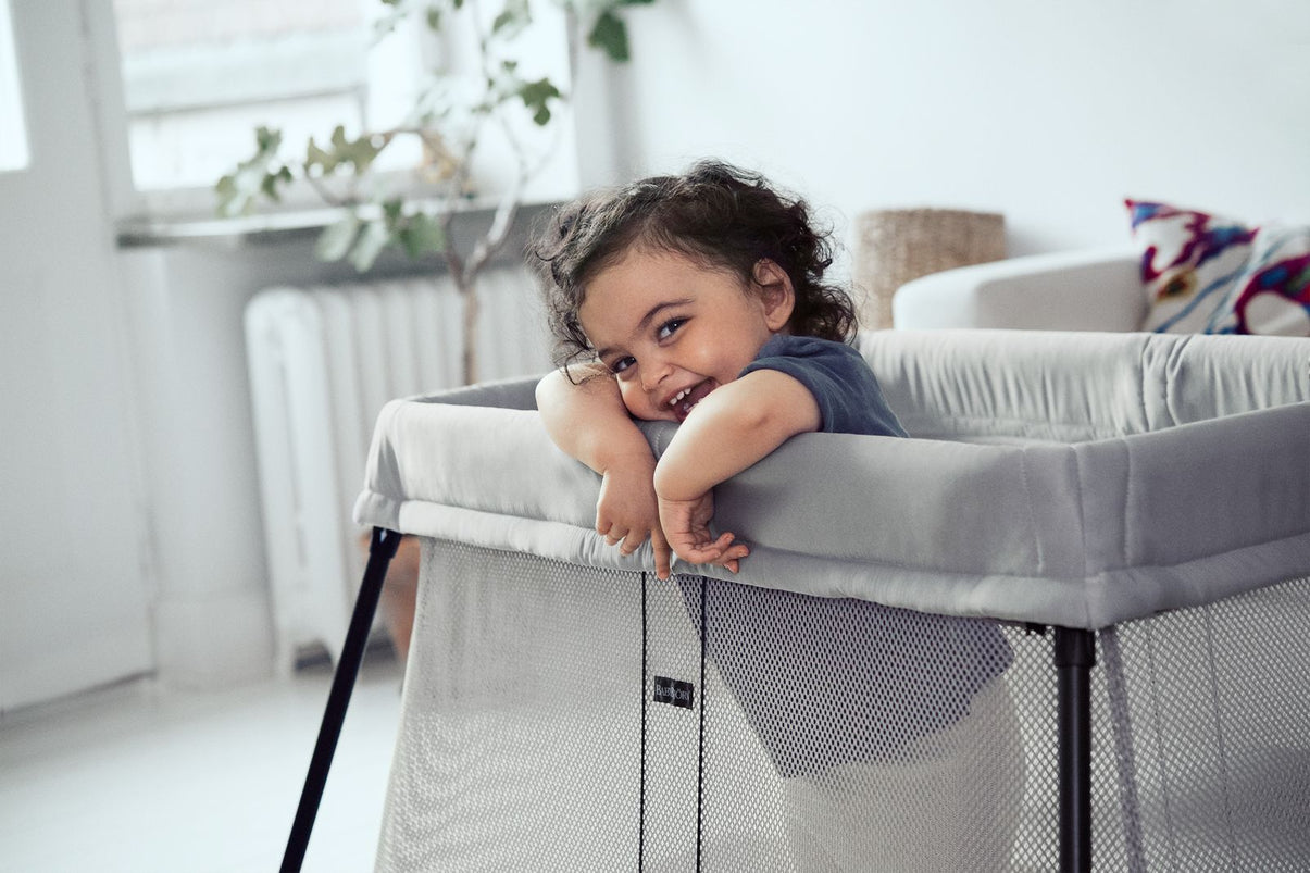 Travel Cot Light