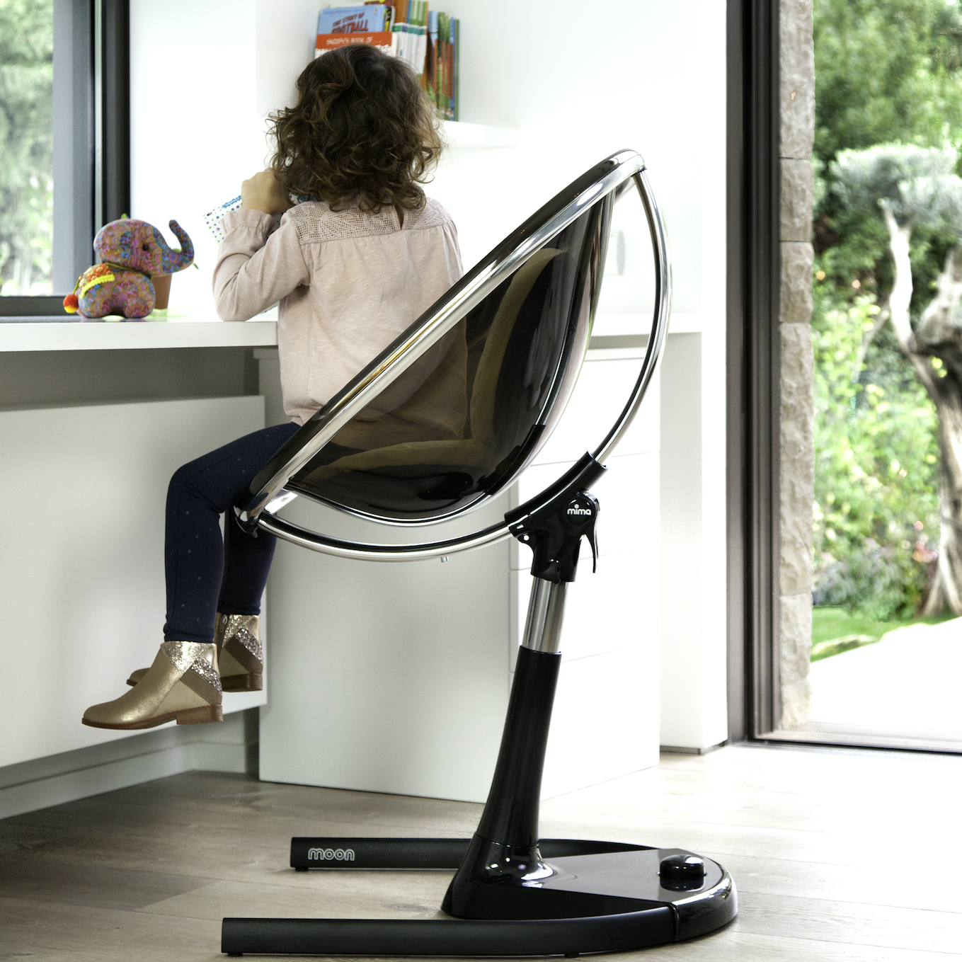 Moon Highchair with Footrest - Black