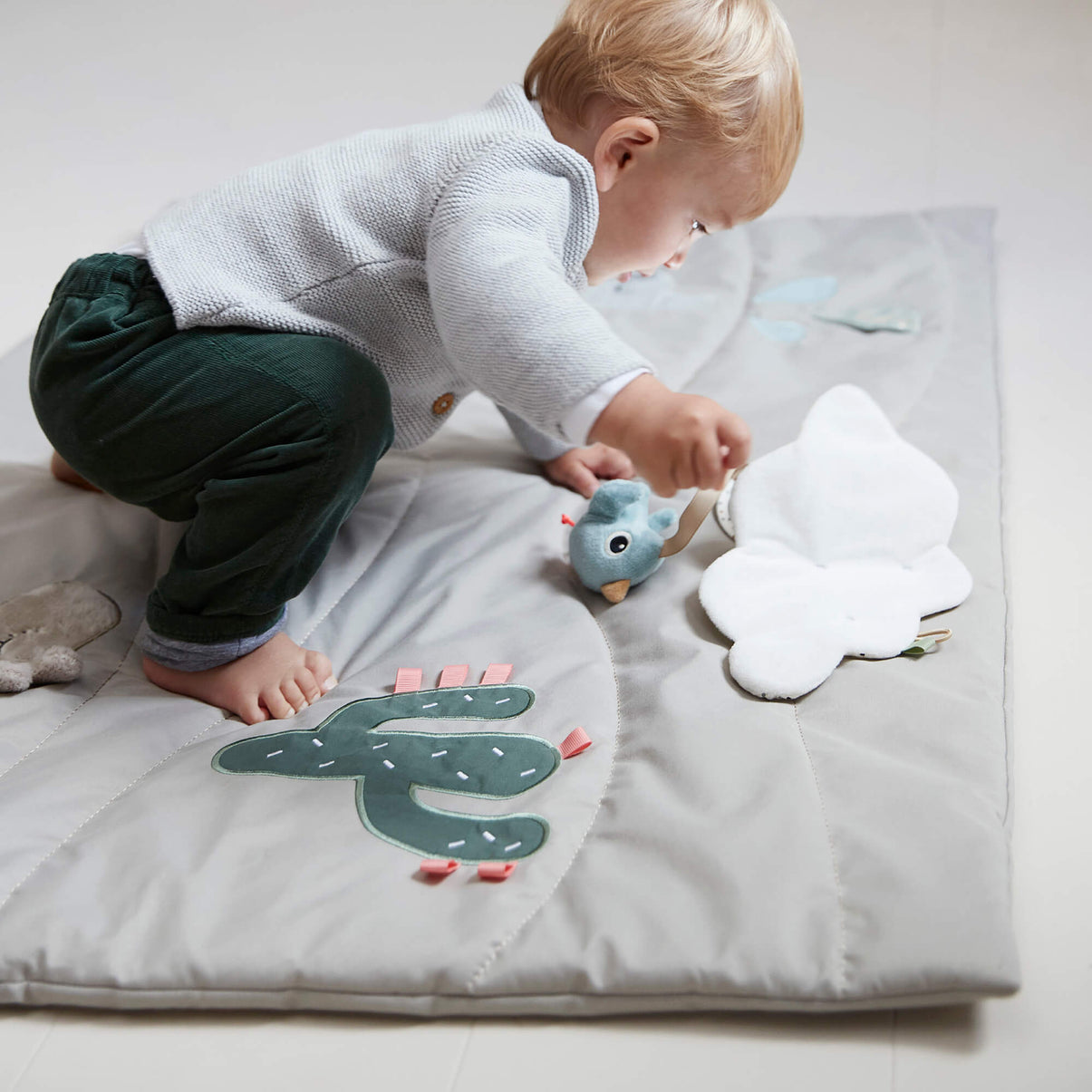 Sensory play mat Deer friends Sand