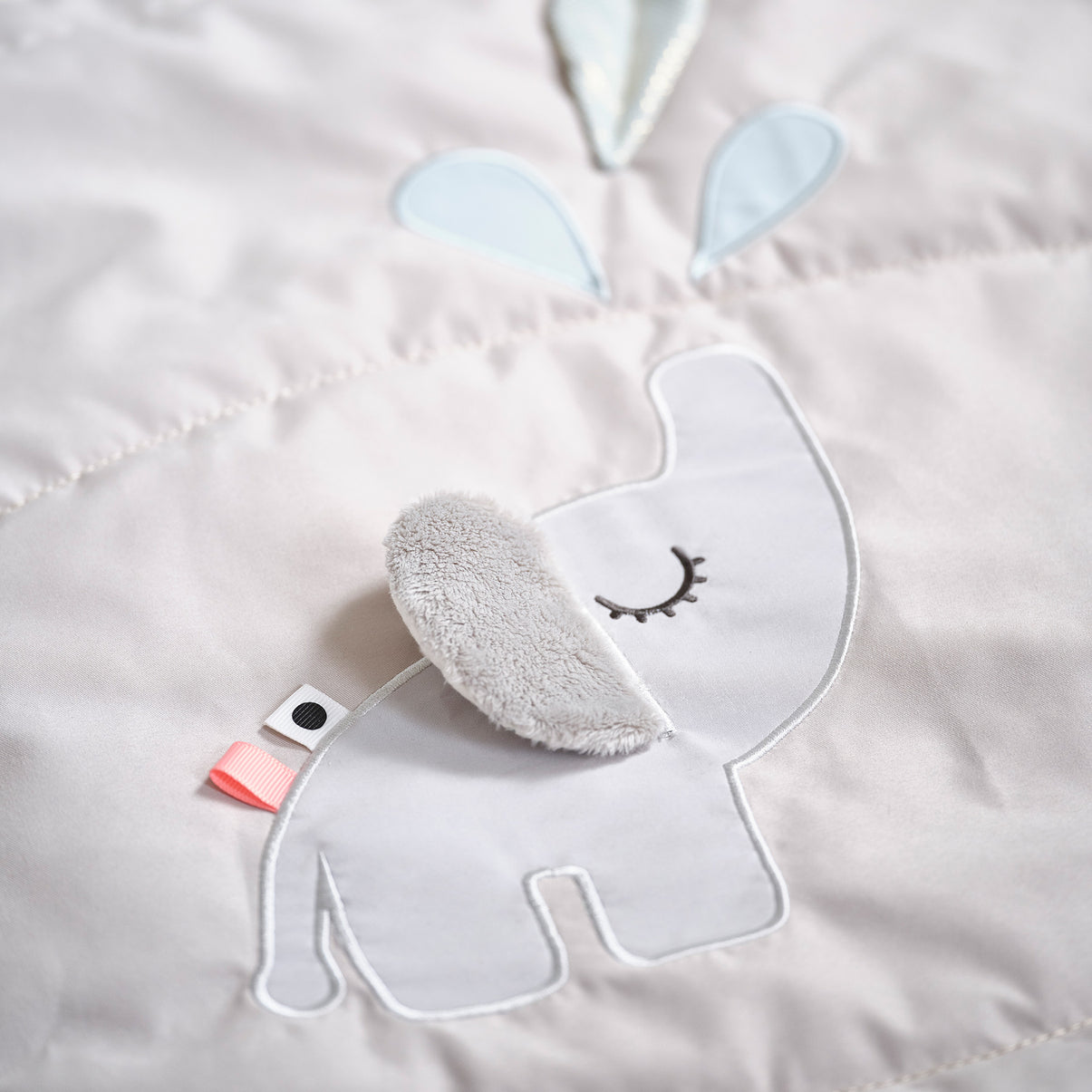 Sensory play mat Deer friends Sand