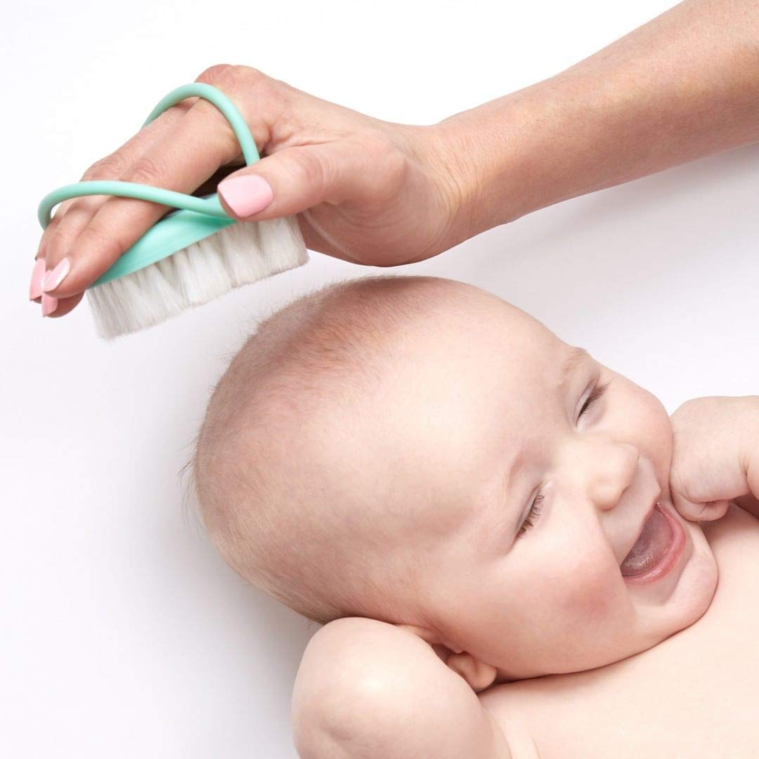 Infant Head-Hugging Hairbrush + Styling Comb Set