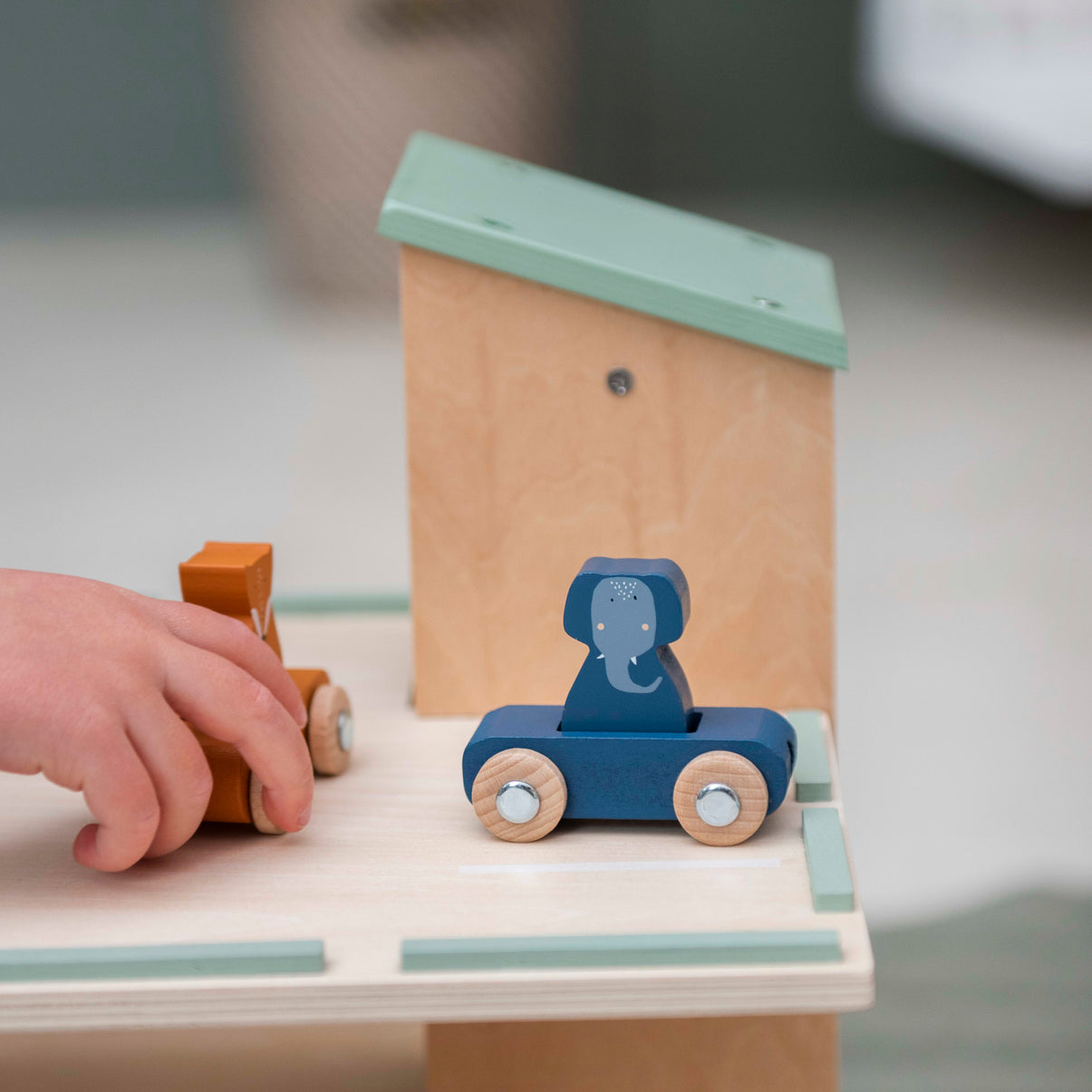 Wooden Car Park With Accessories