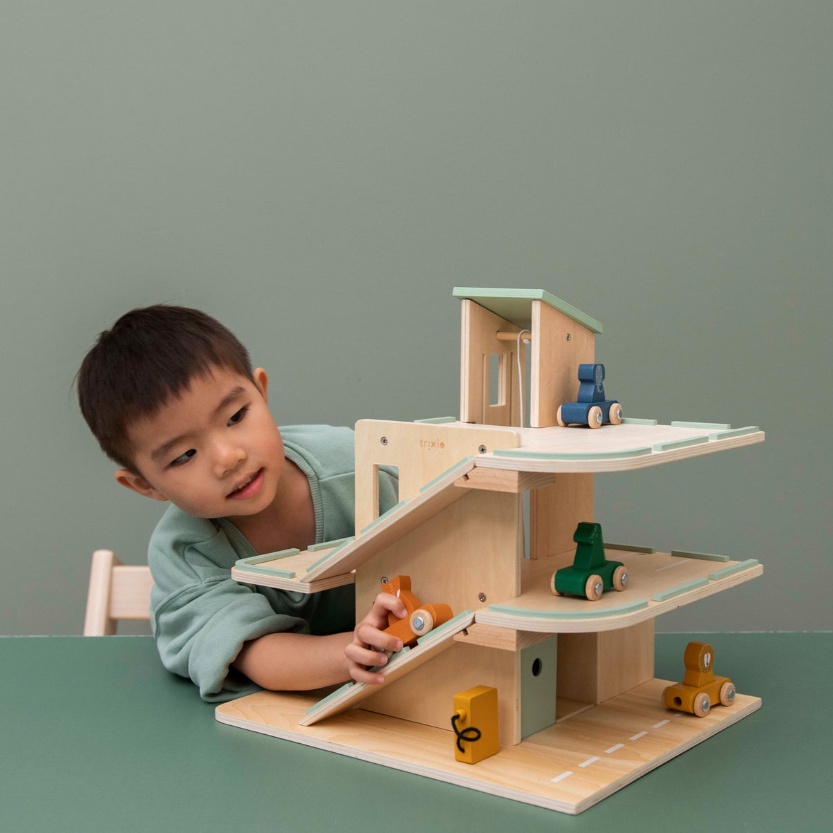 Wooden Car Park With Accessories