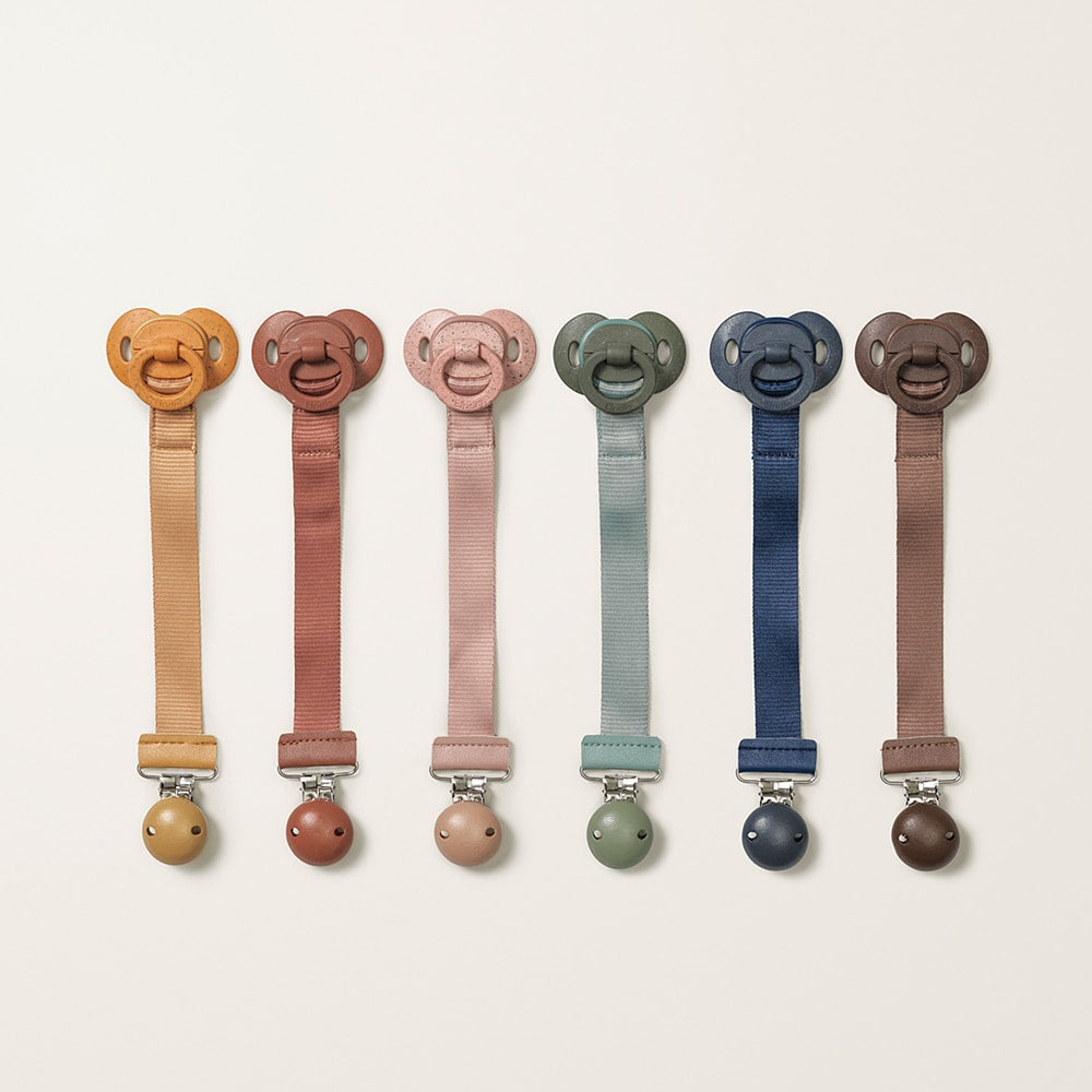 elodie pacifier clip by Elli Junior Babywear Trading LLC