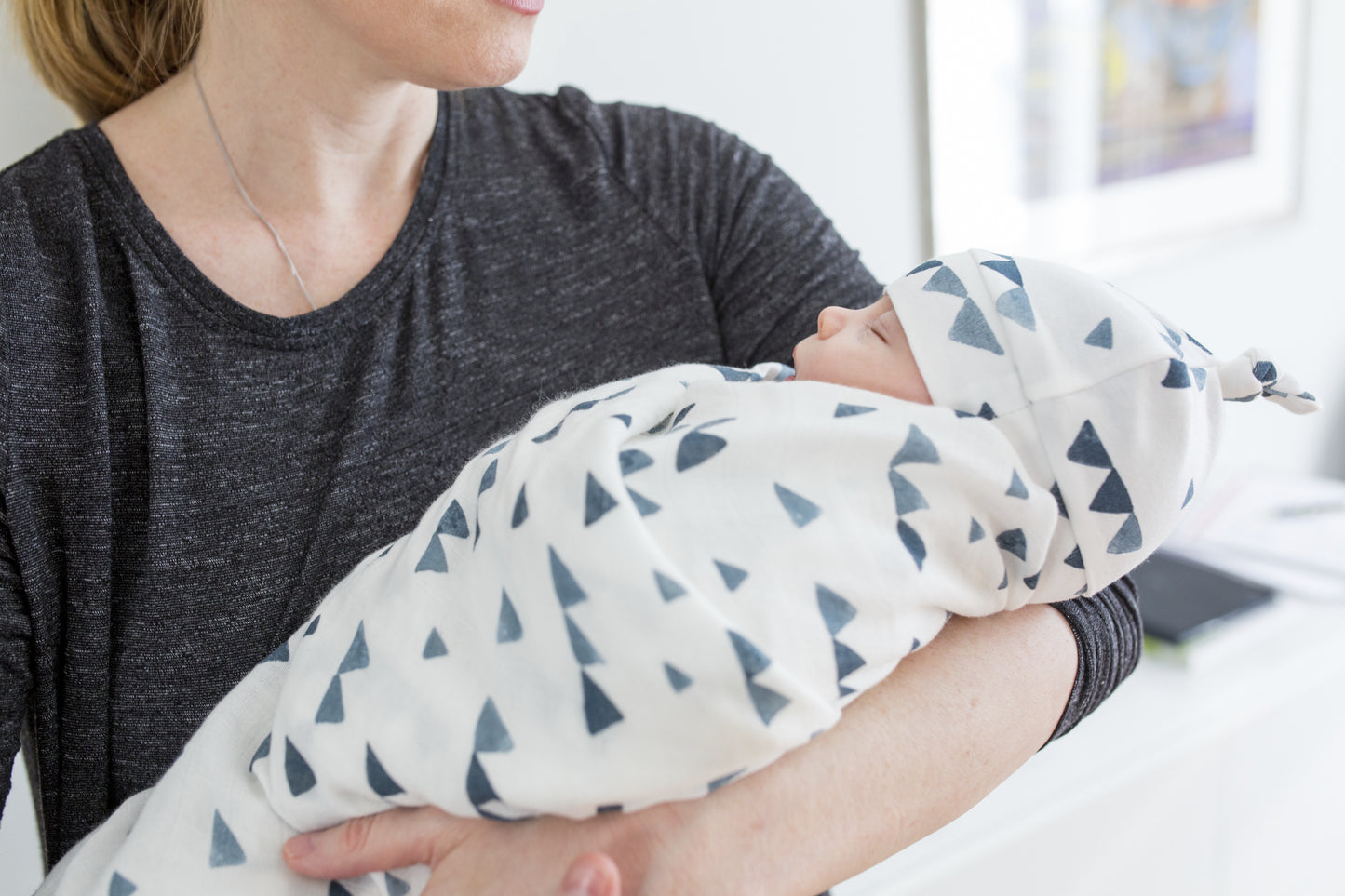 Lulujo - Hello World Set (Bamboo Hat + Swaddle Blanket) - Triangle Blue