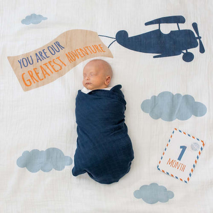 Lulujo - Baby's First Year Blanket & Cards Set - Greatest Adventure